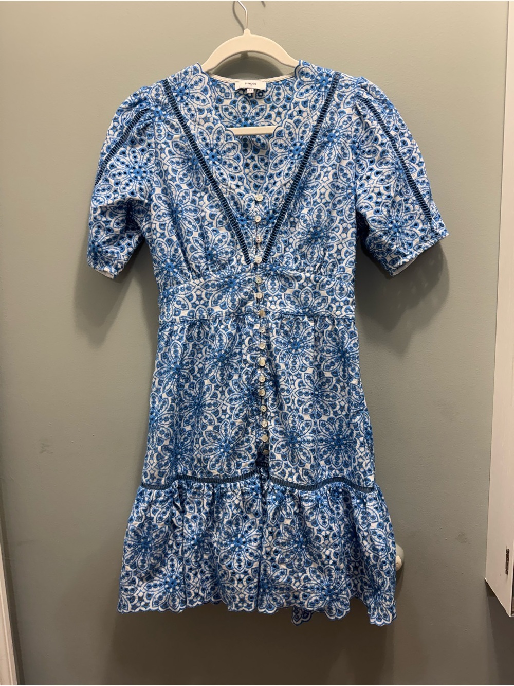 SUNCOO Blue and White Printed Dress with Button Detail